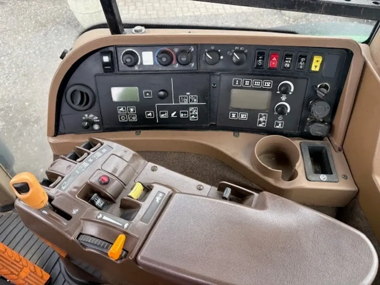 Billede 18 - John Deere 8430 TLS, AUTOTRAC READY, FRONTLIFT