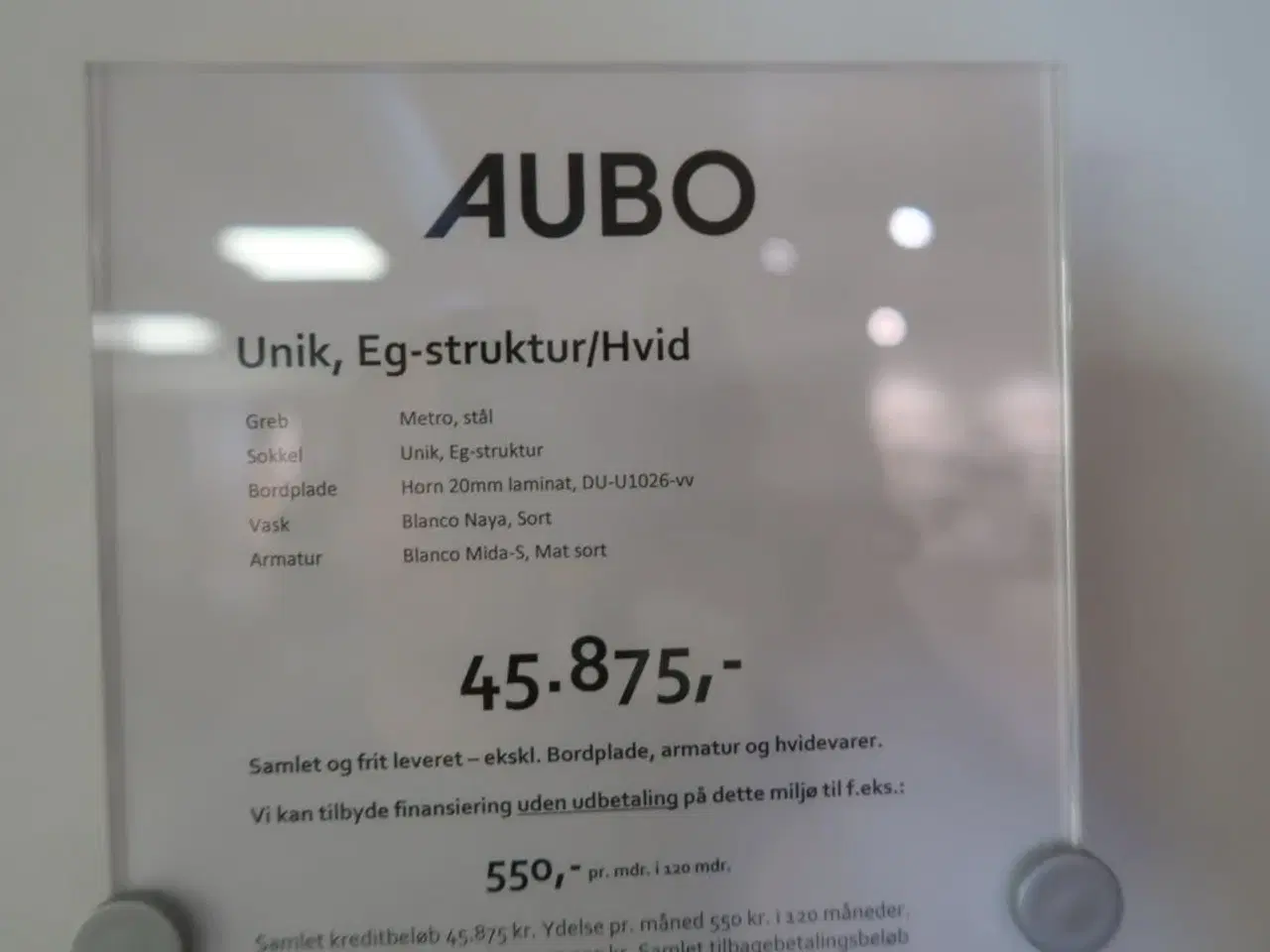 Billede 16 - Køkken AUBO Unik, eg-struktur/hvid, med armatur uden hårdehvidevarer