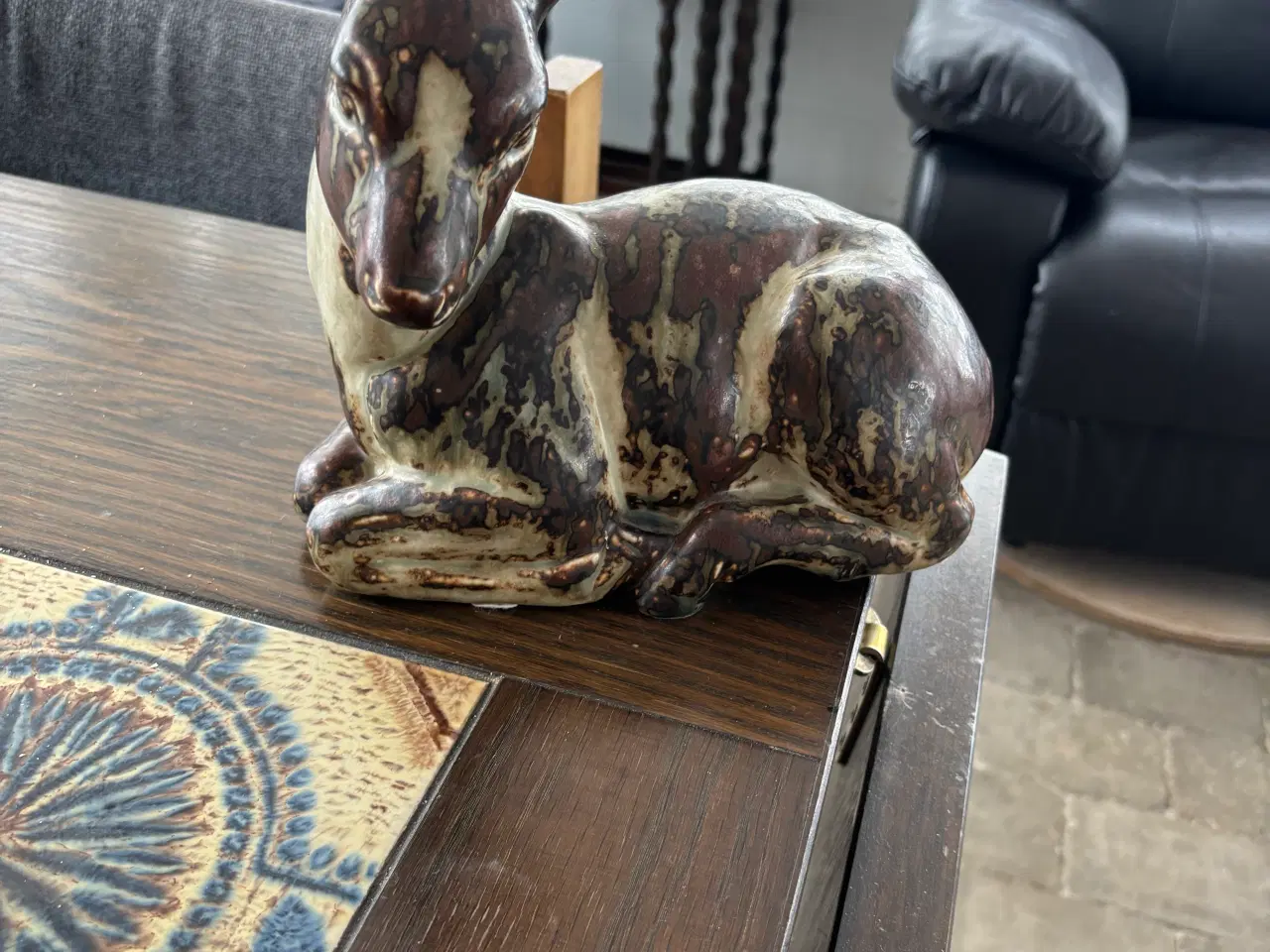 Billede 1 - Stentøjsfigur af kronhind 