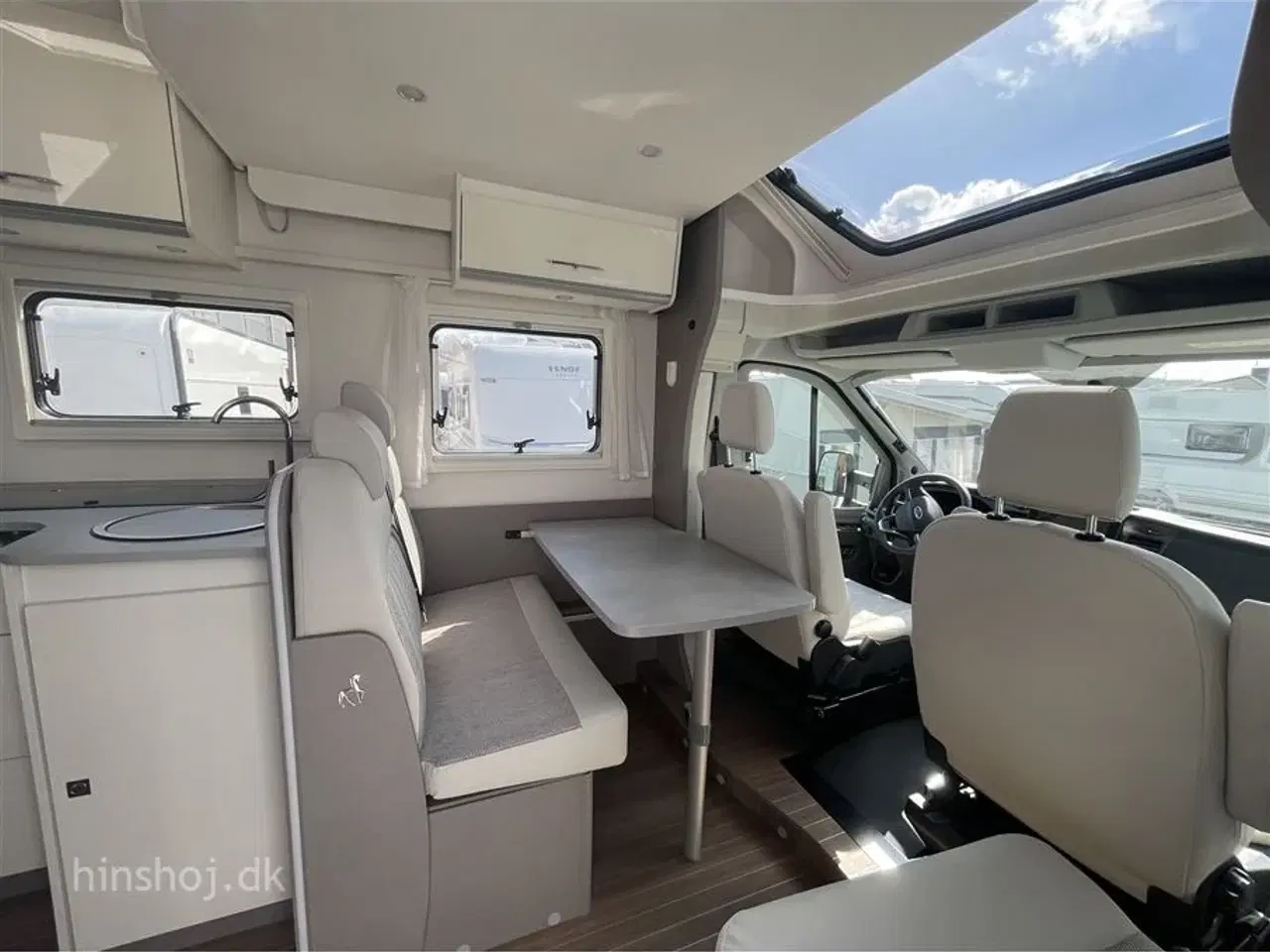 Billede 16 - 2024 - Etrusco T 7.3 SF Complete Sel.   Lækker Autocamper med enkelsenge fra Hinshøj Caravan