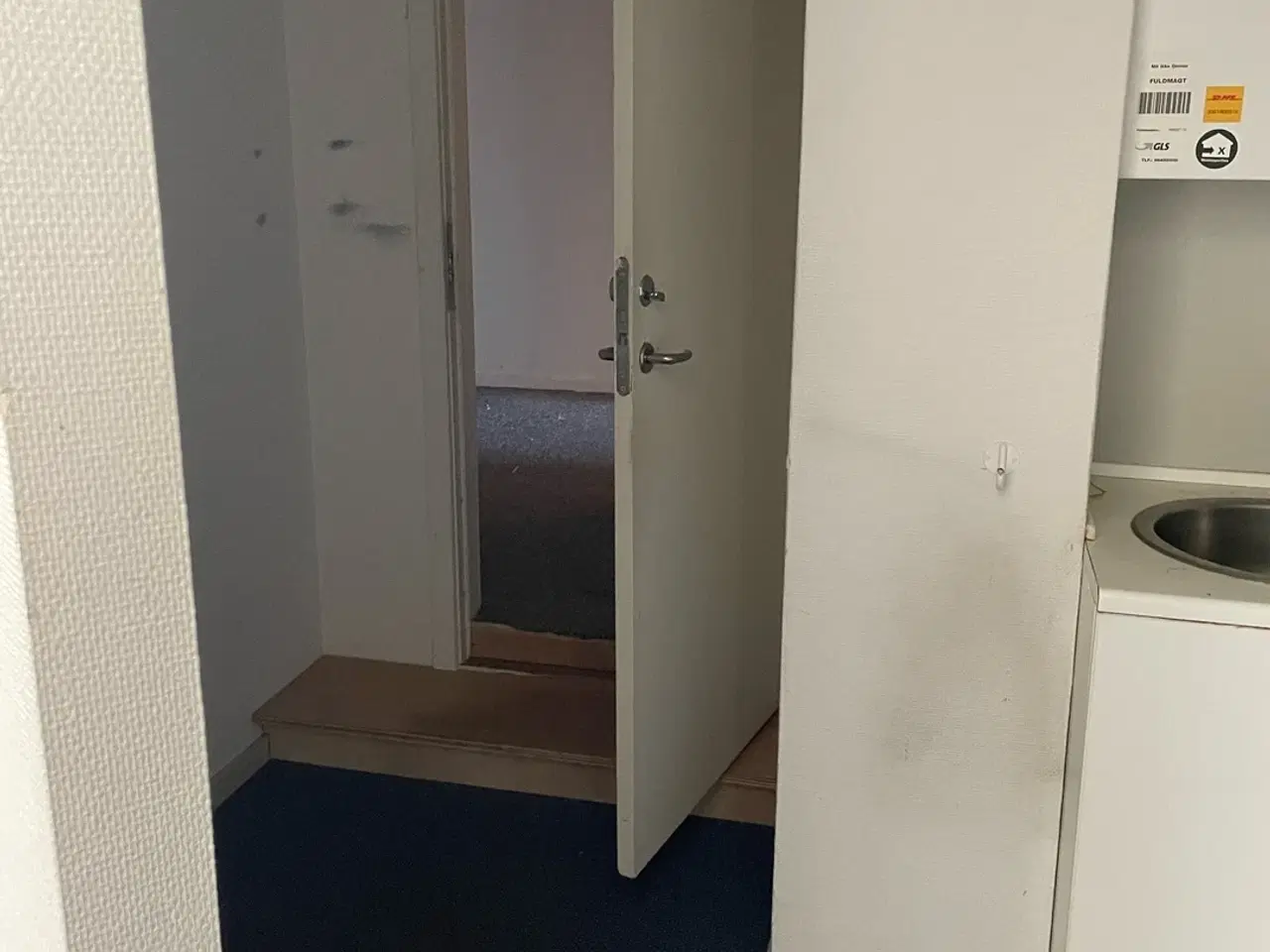 Billede 13 - Stort erhvervslokale med tekøkken og fælles toilet