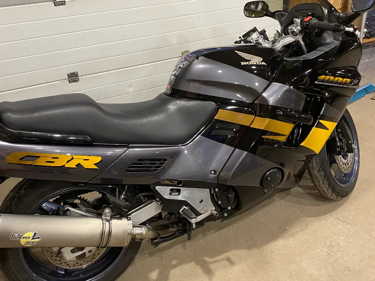 Billede 1 - CBR 1000 