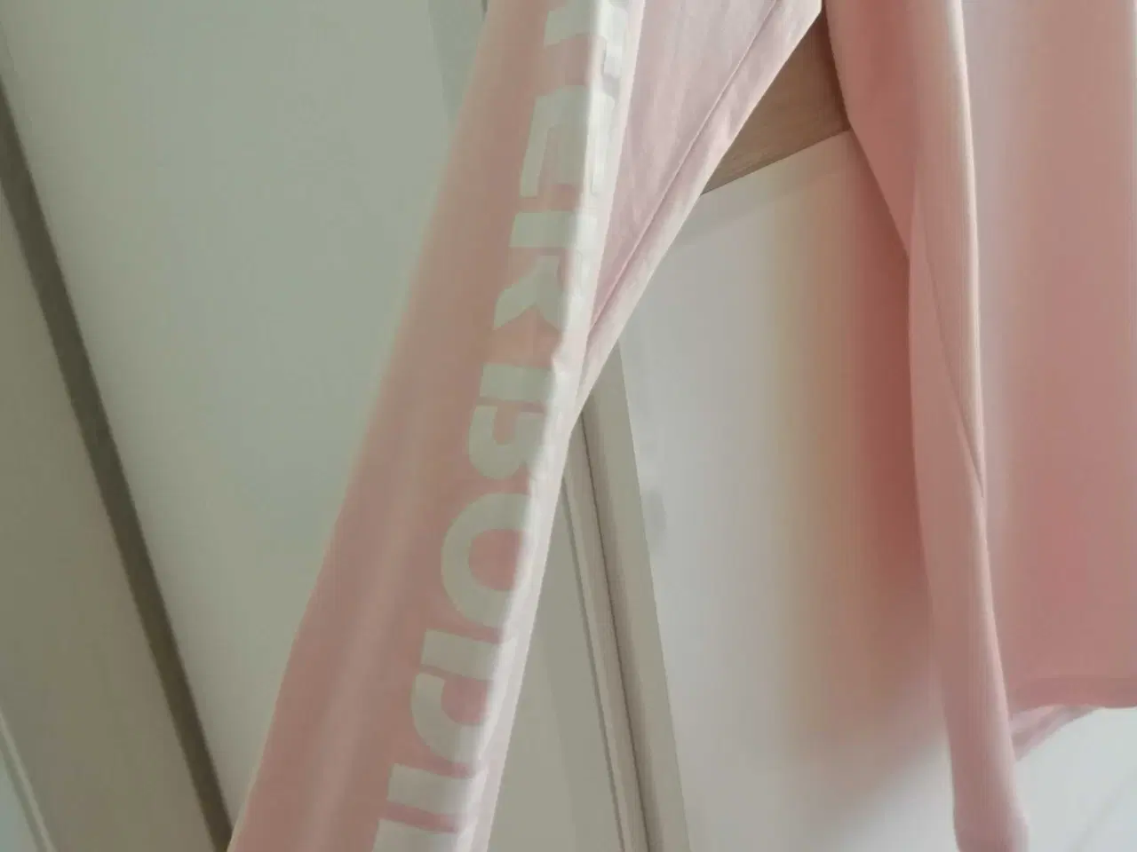 Billede 4 - Trøje til træning 