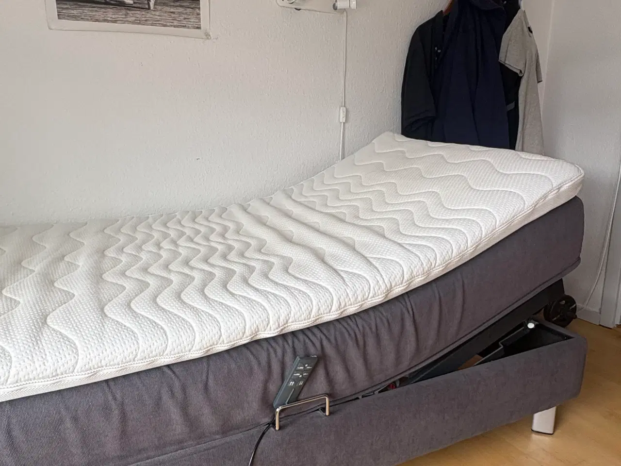Billede 1 - Elevation seng mrk. Svane