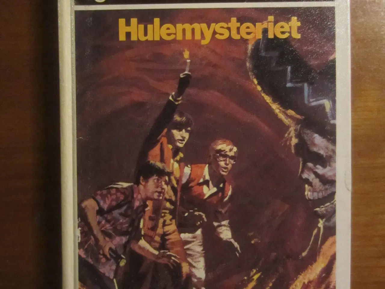 Billede 1 - Hulemysteriet