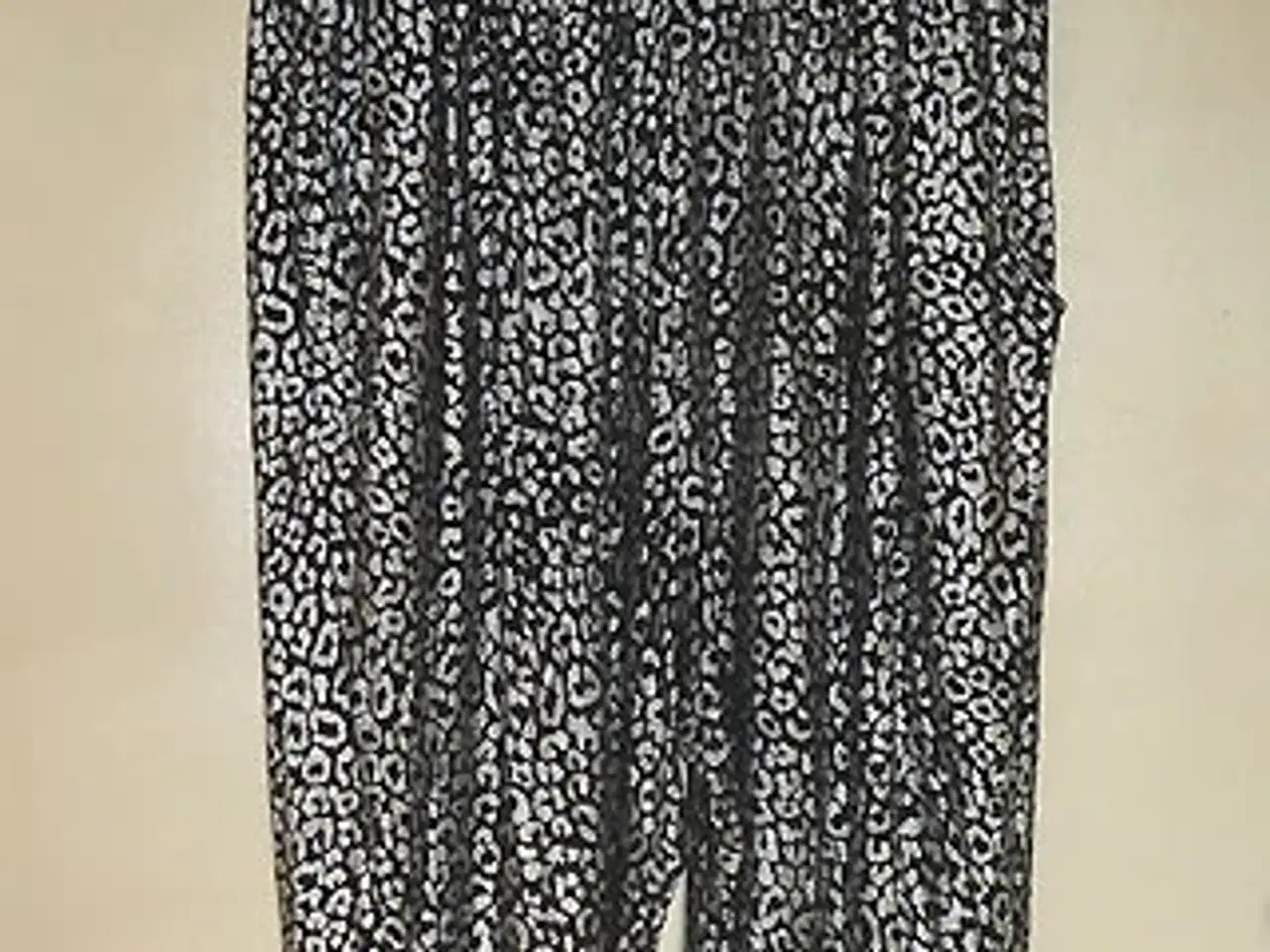 Billede 1 - Lækker buksedragt