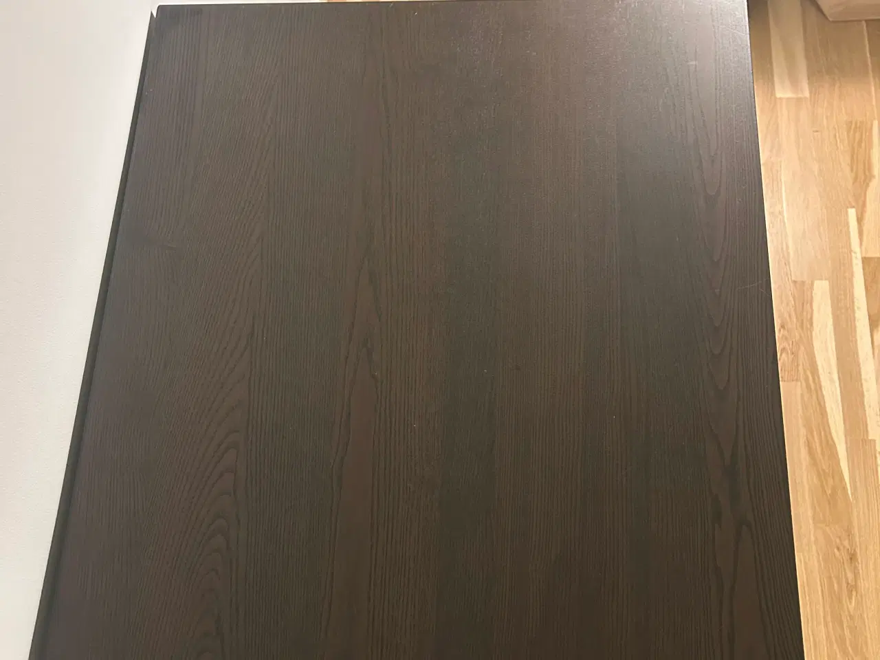 Billede 3 - IKEA bord i mørkt træ