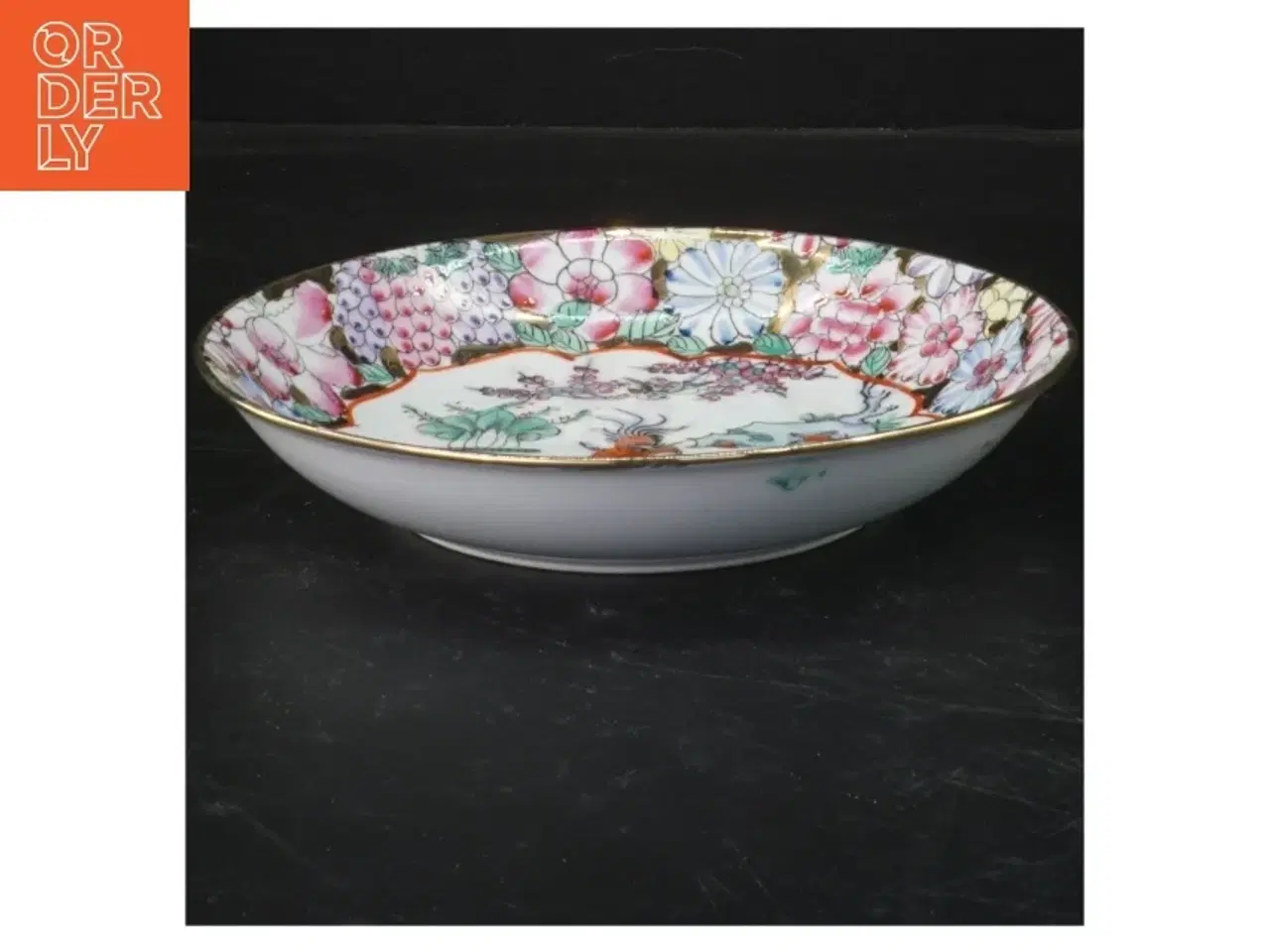 Billede 5 - Dekorative skåle med blomstermotiv (str. Ø 14,5 cm og ø. 18,5 cm)