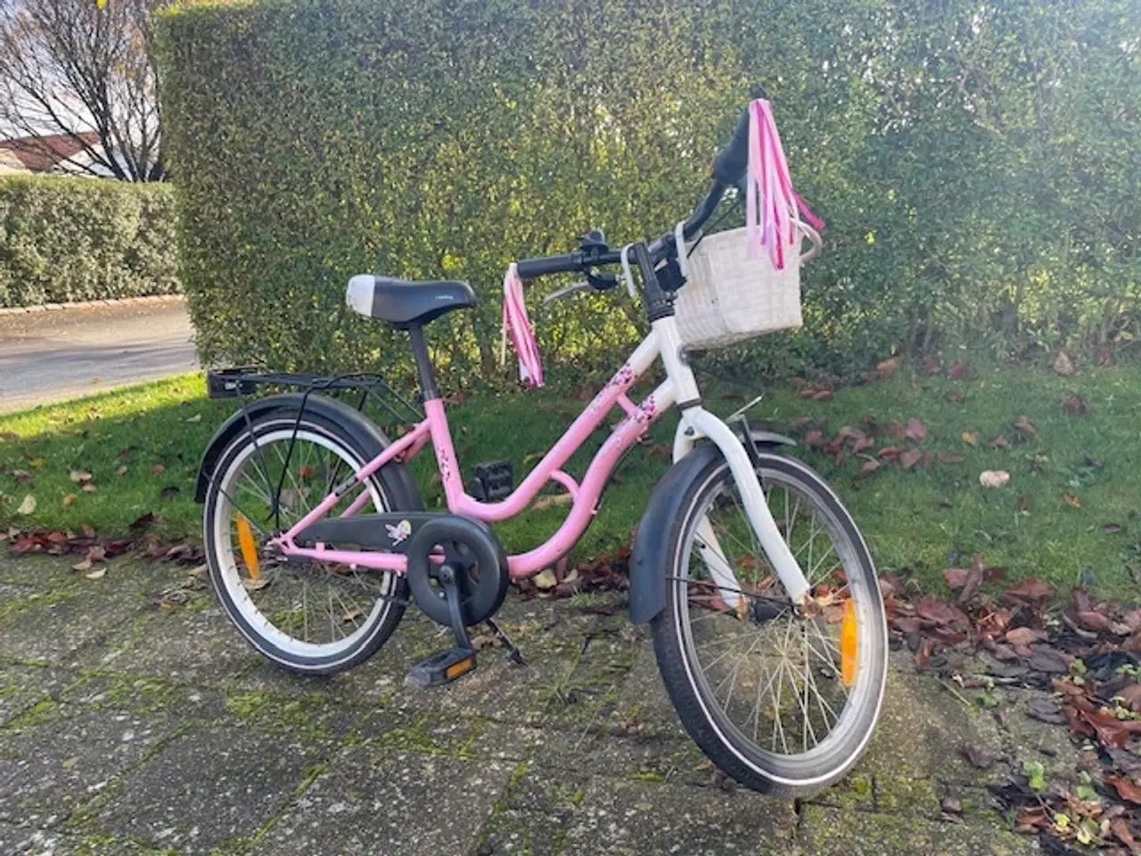 Billede 5 - Pigecykel 20 tommer