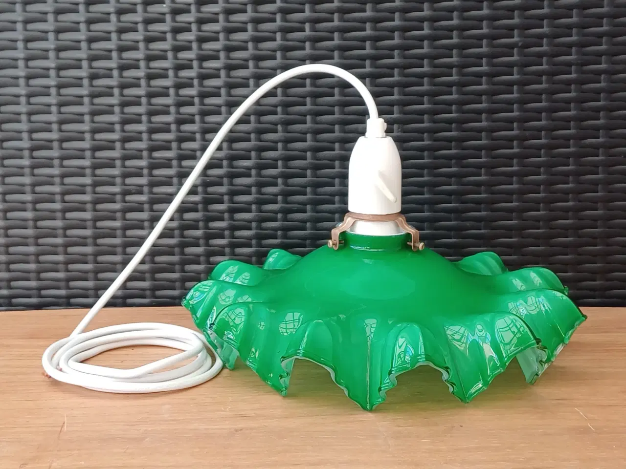 Billede 1 - Retro/vintage loftlampe med grøn glasskærm