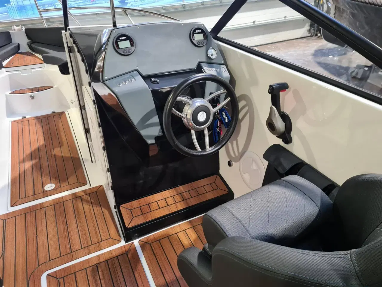 Billede 6 - Coaster 600 BR m/100 HK Yamaha og udstyr