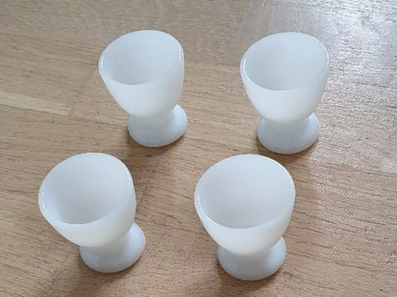 Billede 1 - Æggebæger 	