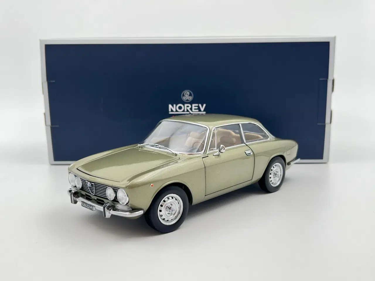 Billede 1 - 1973 Alfa Romeo 2000 GTV - Limited Edition - 1:18