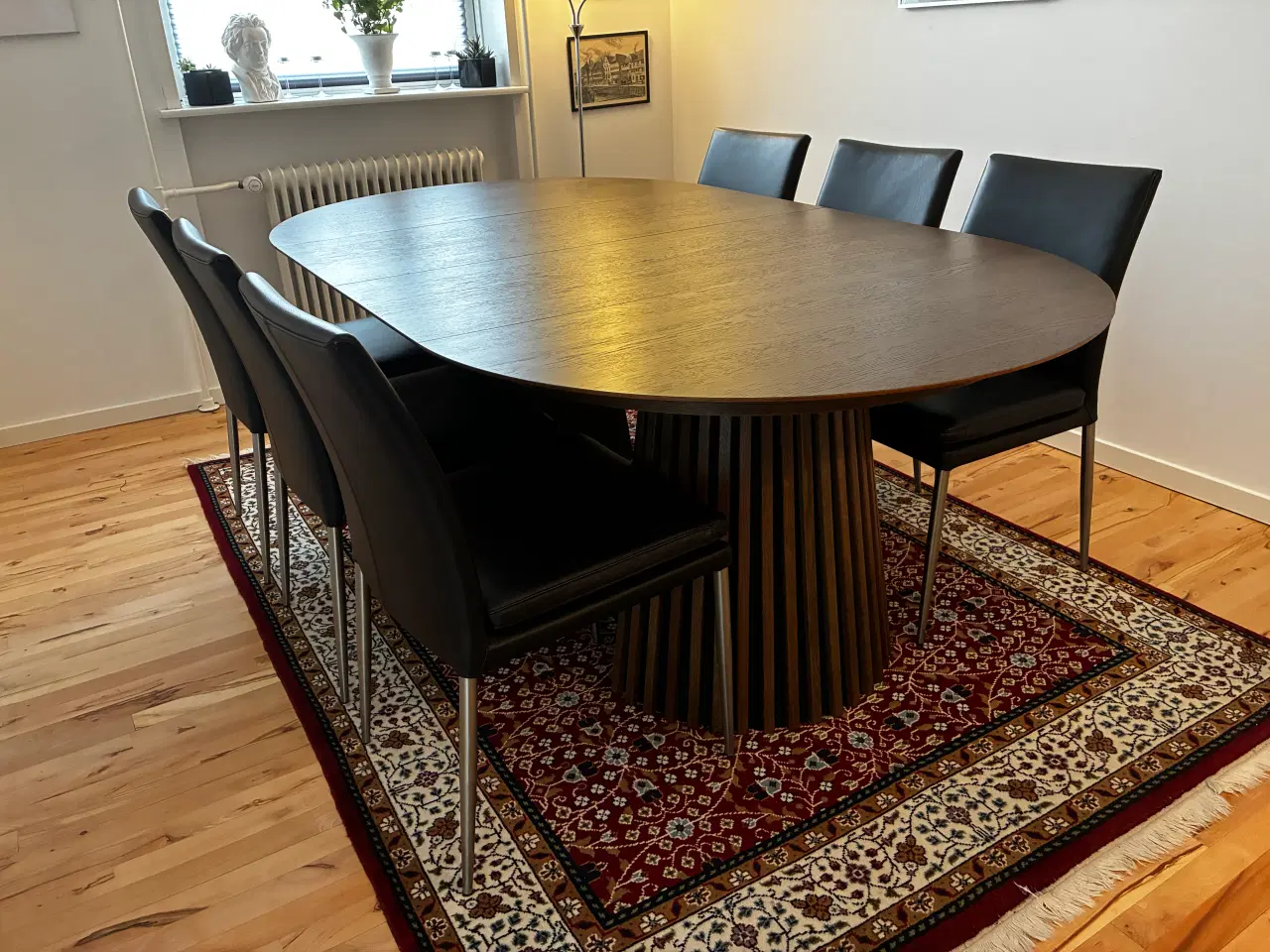 Billede 3 - Spisebord ø120 - 210 cm, evt. med 6 stole