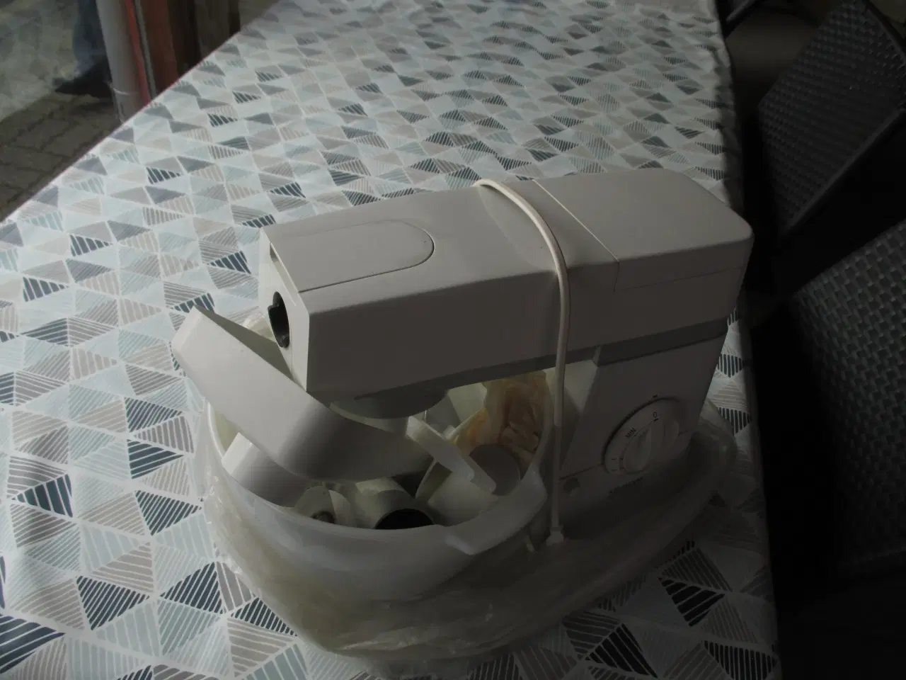 Billede 2 - køkenmaskin med tilbør