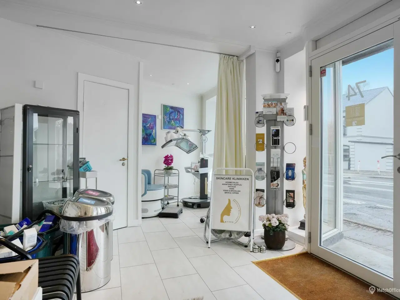 Billede 4 - Præsentabelt og synligt butikslokale i hjertet af Rungsted