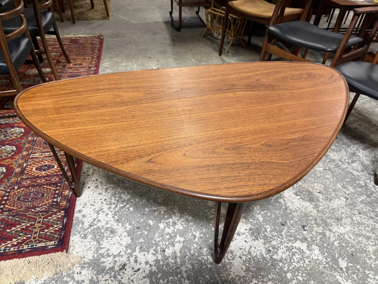 Billede 11 - Teaktræ / Palisander møbler KØBES