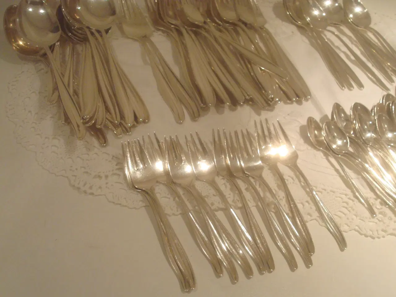 Billede 2 - COLUMBINE sølvplet, kagegafler, dessertskeer, mm
