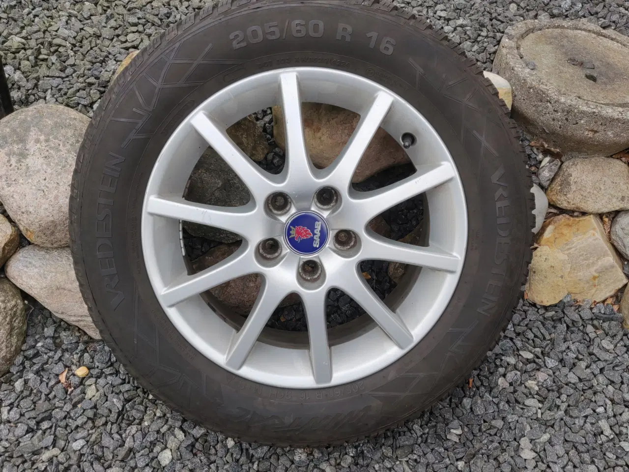 Billede 4 - Vinterdæk på fælge til Saab 93