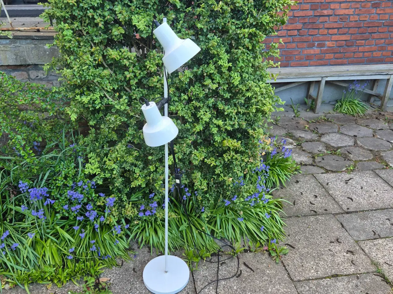 Billede 2 - Hvid klassisk gulvlampe fra E. S. Horn
