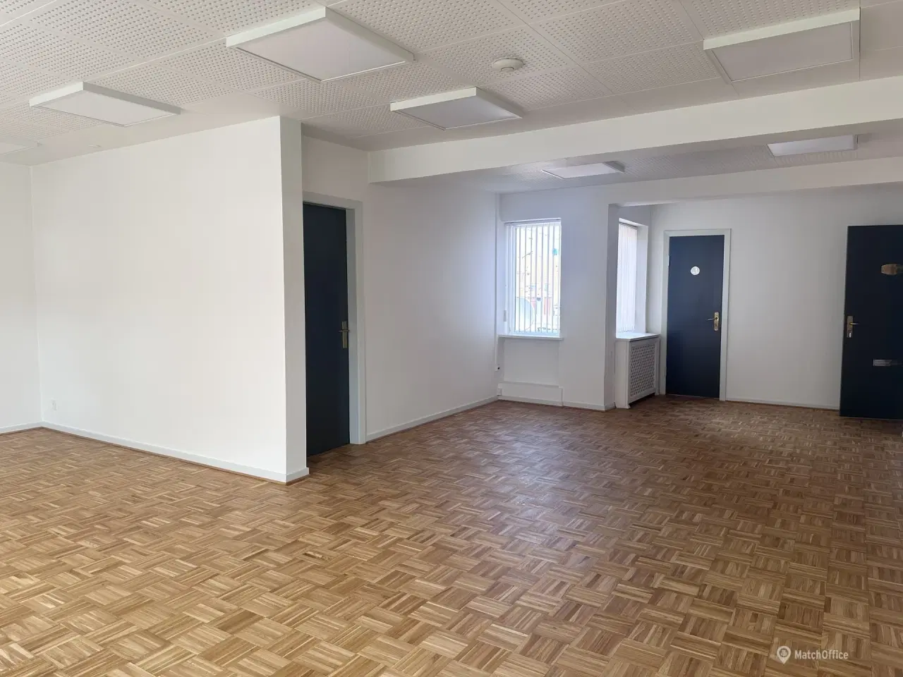 Billede 13 - Lys kontor til leje med gode faciliteter i gågaden.