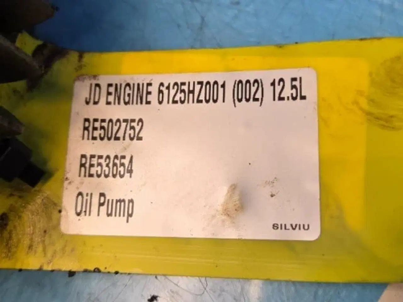Billede 2 - John Deere 6125HZ001 Oliepumpe RE502752