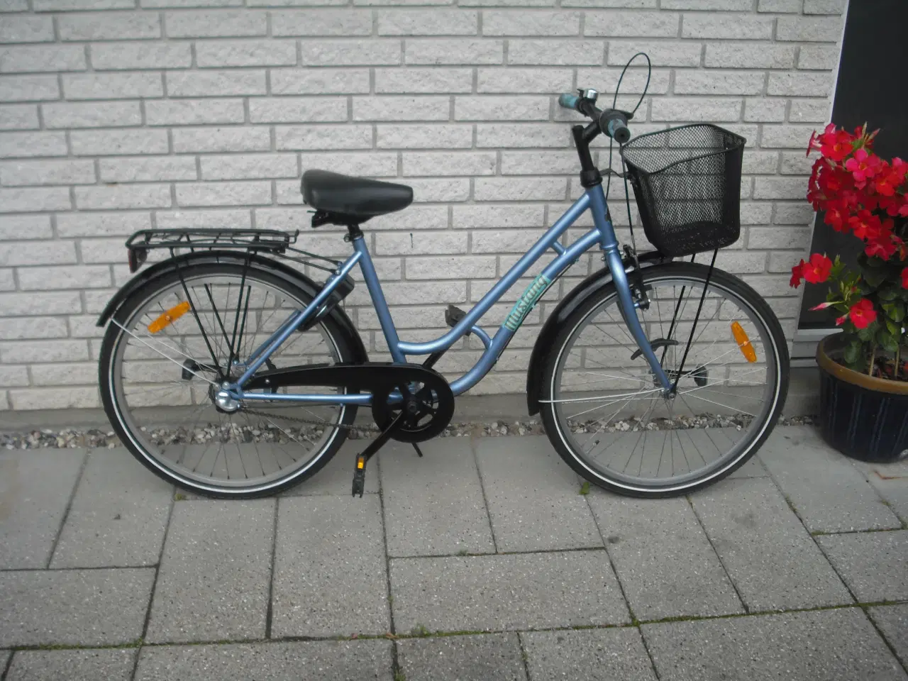 Billede 2 - Flot 24`` Mustang Pigecykel.