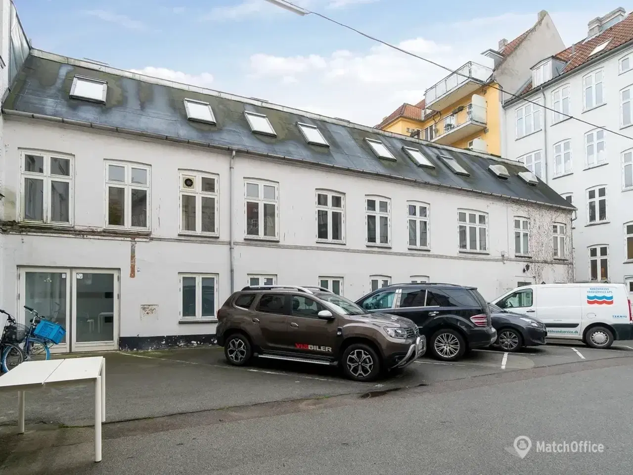 Billede 3 - Parkeringsplads nr. 1 til leje på Vesterbro på Gasværksvej 15.