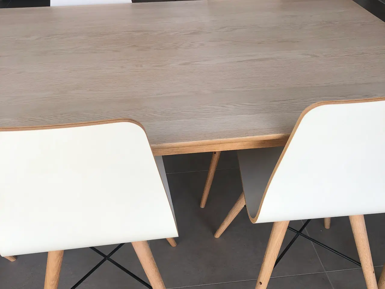 Billede 5 - Hvide Bolia Beaver spisebordsstole