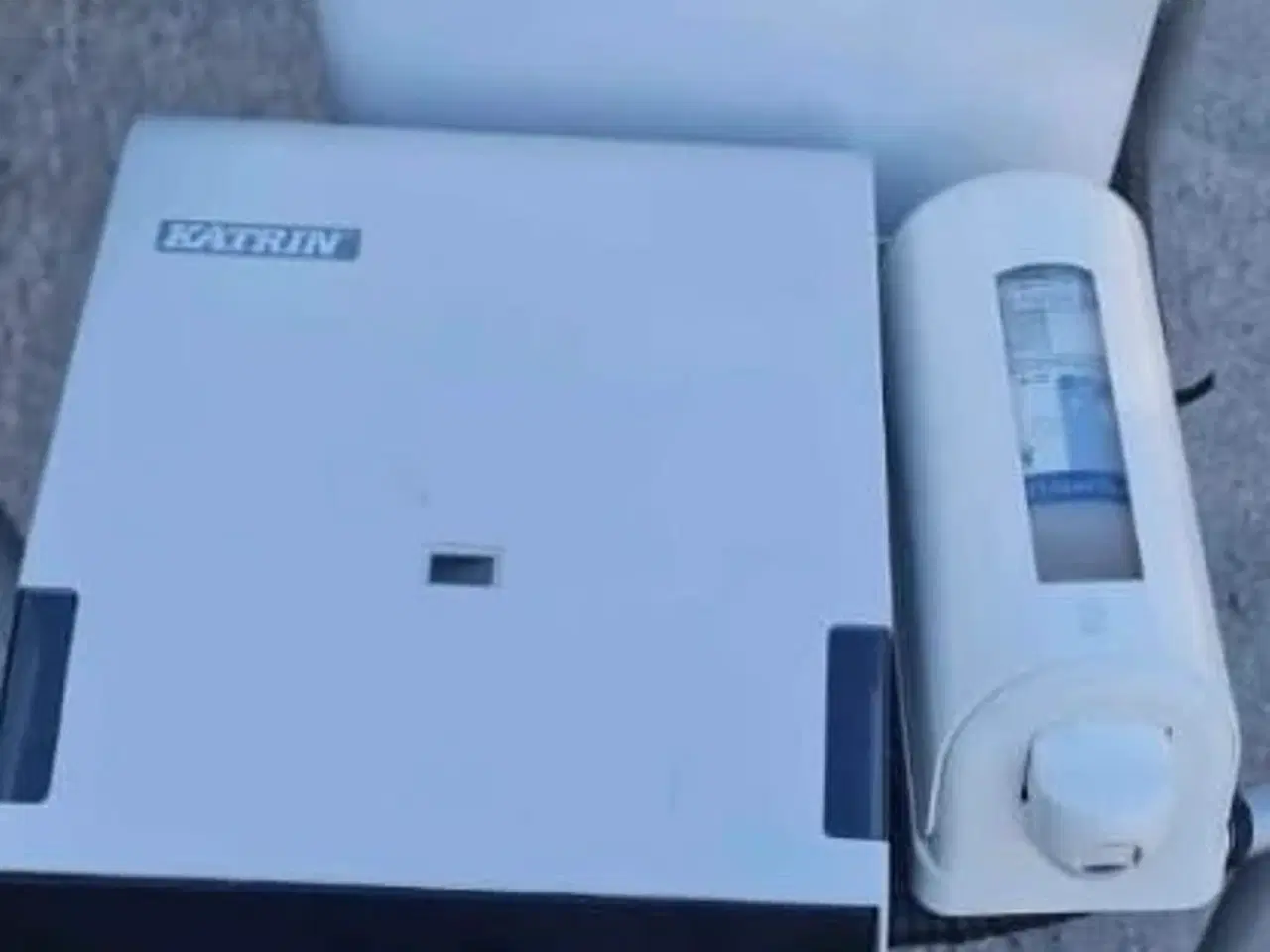 Billede 2 - Papir og sæbeholder