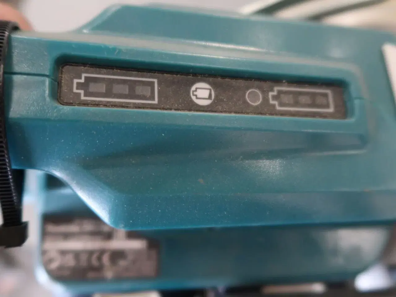 Billede 4 - Rundsav MAKITA DRS780 med 2 batterier