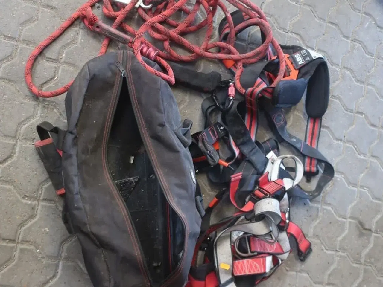 Billede 1 - Faldsikringsudstyr ABS
