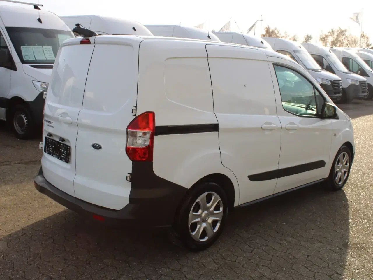 Billede 8 - Ford Transit Courier 1,6 TDCi 95 Trend Van