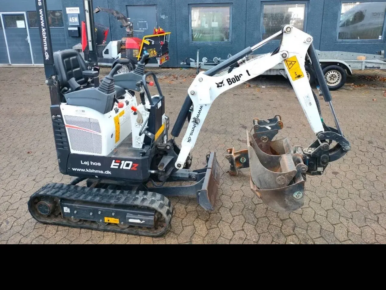 Billede 2 - Minigraver 1 ton med tilt udlejes 