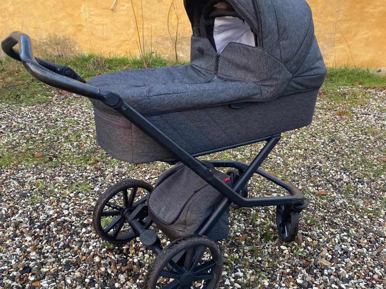 Billede 2 - Velholdt Odder Vida med tilbehør 