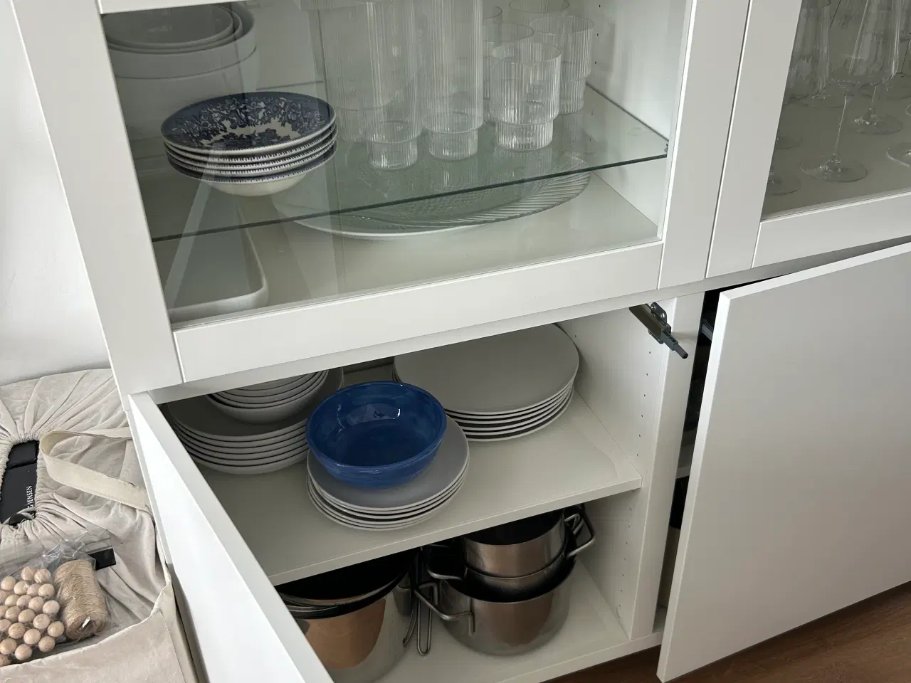 Billede 5 - Bestå skab / Reol