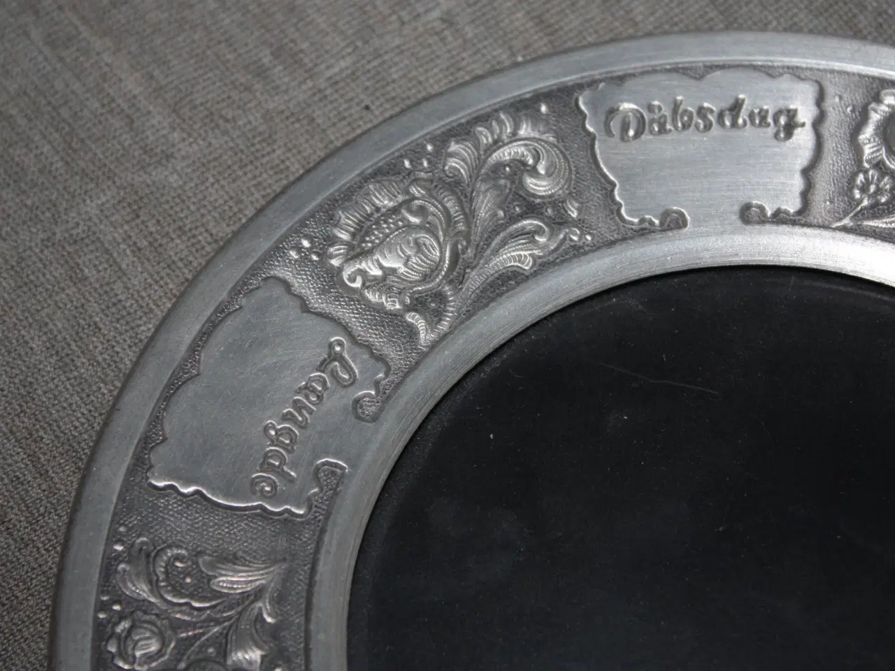 Billede 5 - EIK dåbsramme Fotoramme i tin med afbildninger 