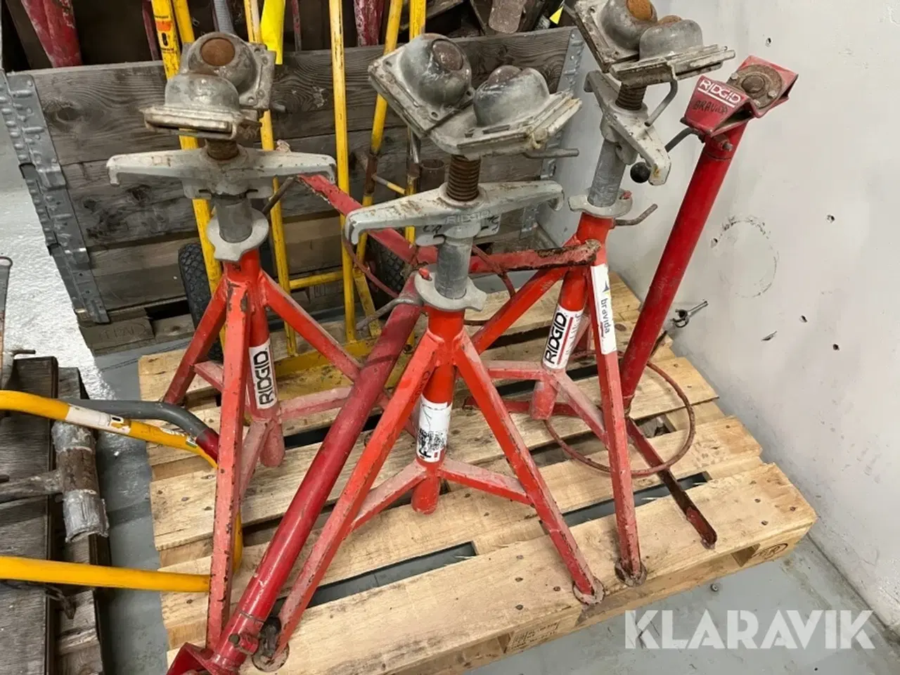 Billede 4 - Arbejdsborde, vogne og bukke/ruller