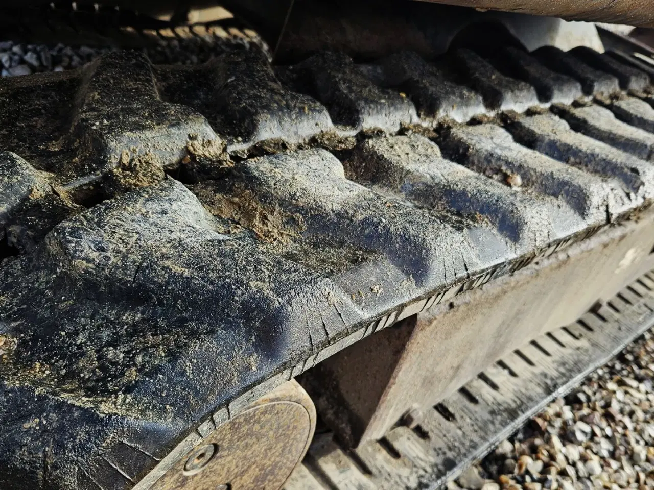 Billede 11 - Hitachi ZX27-3 / powertilt og skovlsæt / årgang 2010