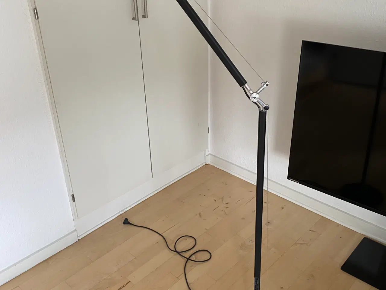 Billede 1 - Rigtig fin gulvlampe