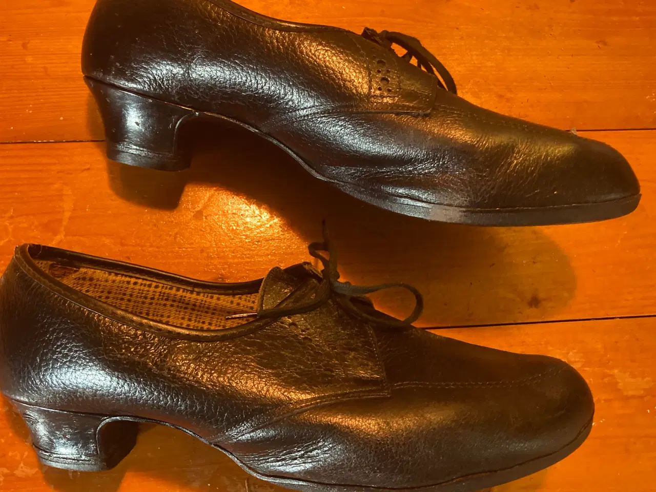 Billede 2 - Vintage damesko str. 7 1/2