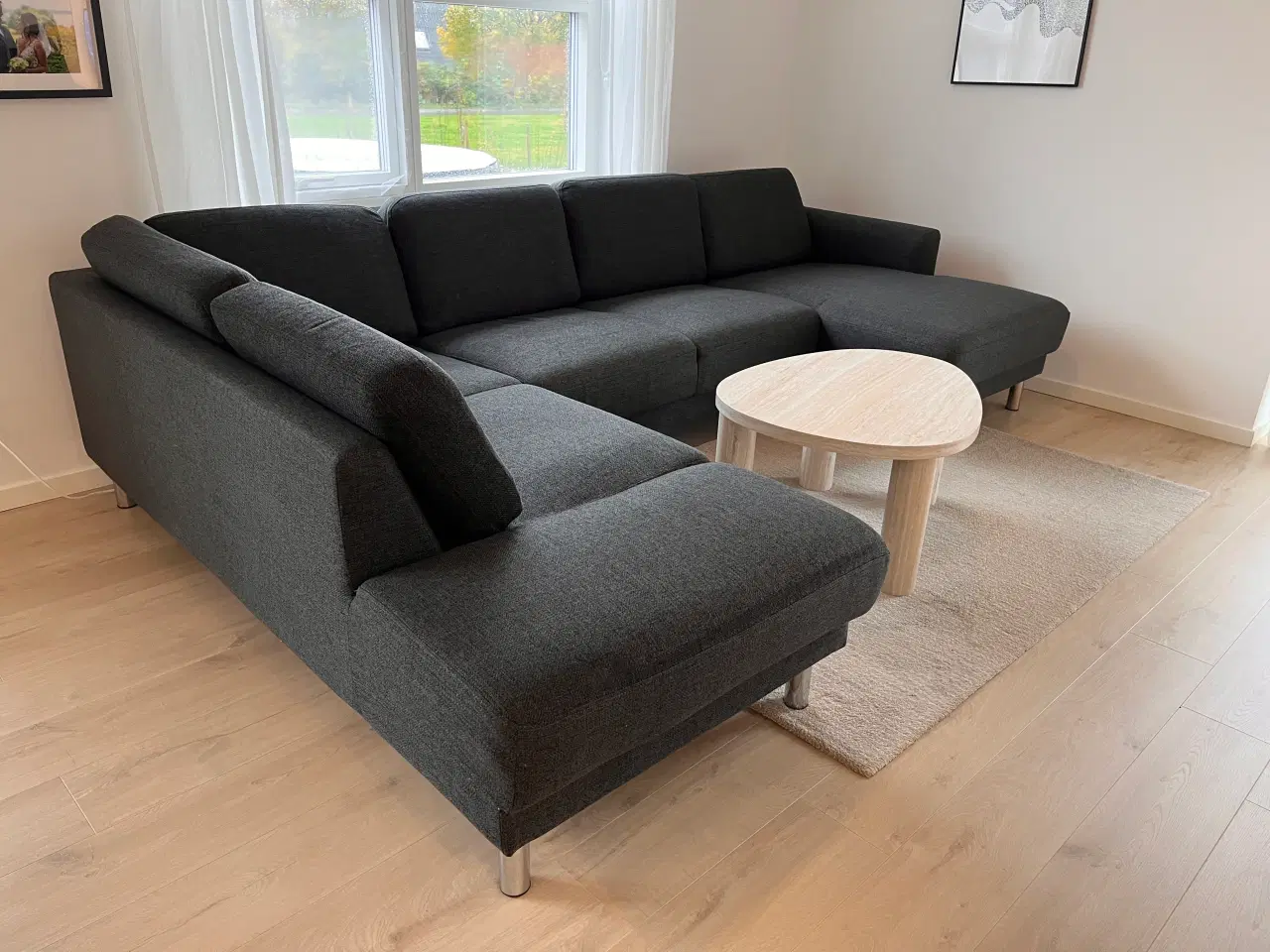 Billede 9 - Flot mørkegrå u-sofa – nyrenset