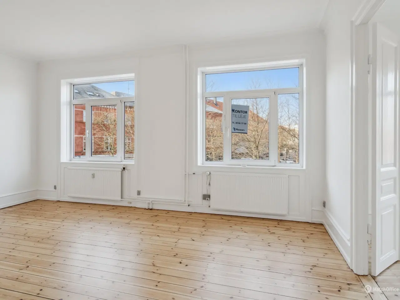 Billede 2 - Lyst, herskabeligt erhvervslejemål