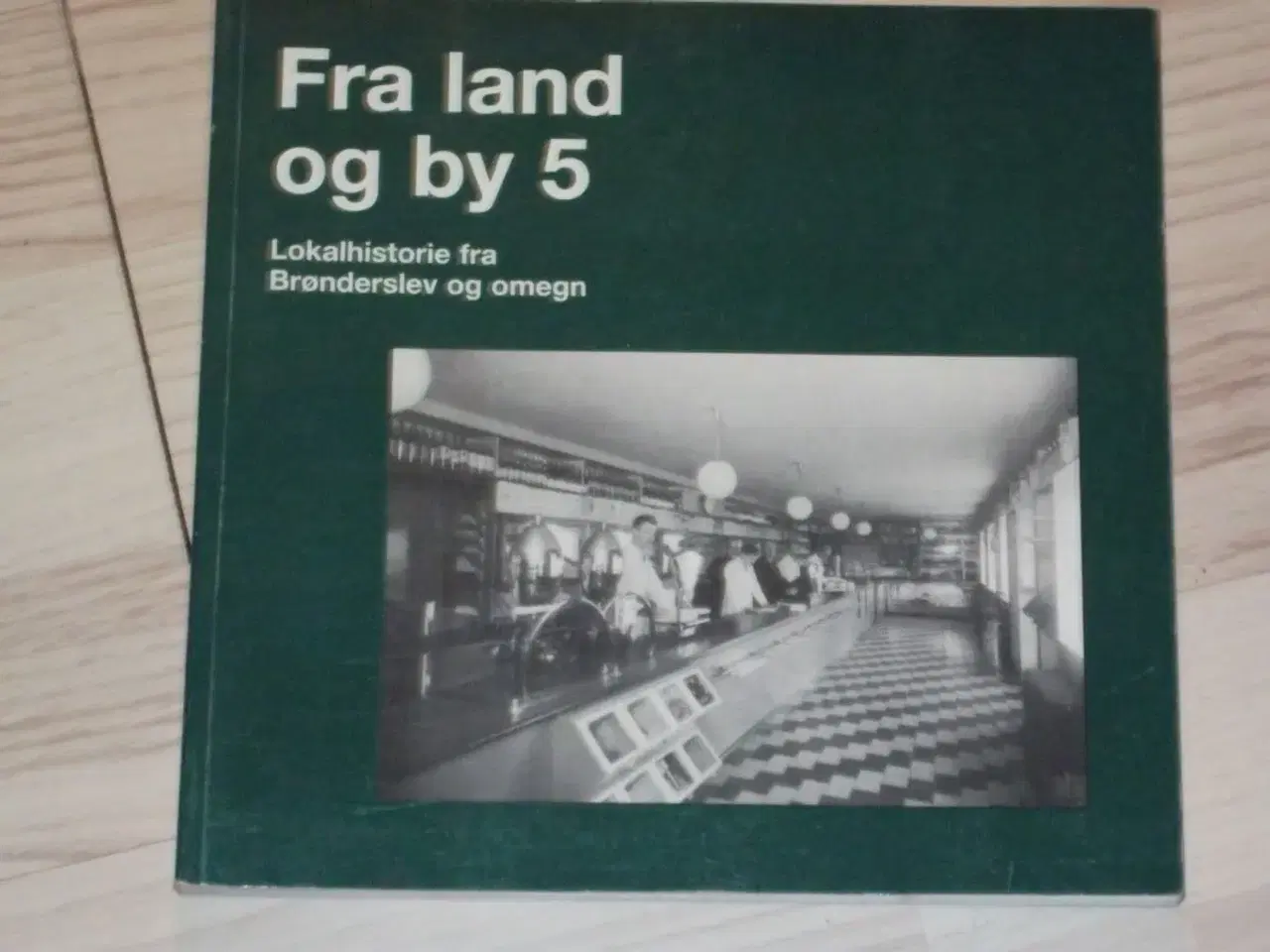 Billede 1 - Fra Land og by bøger 5,7,9,10