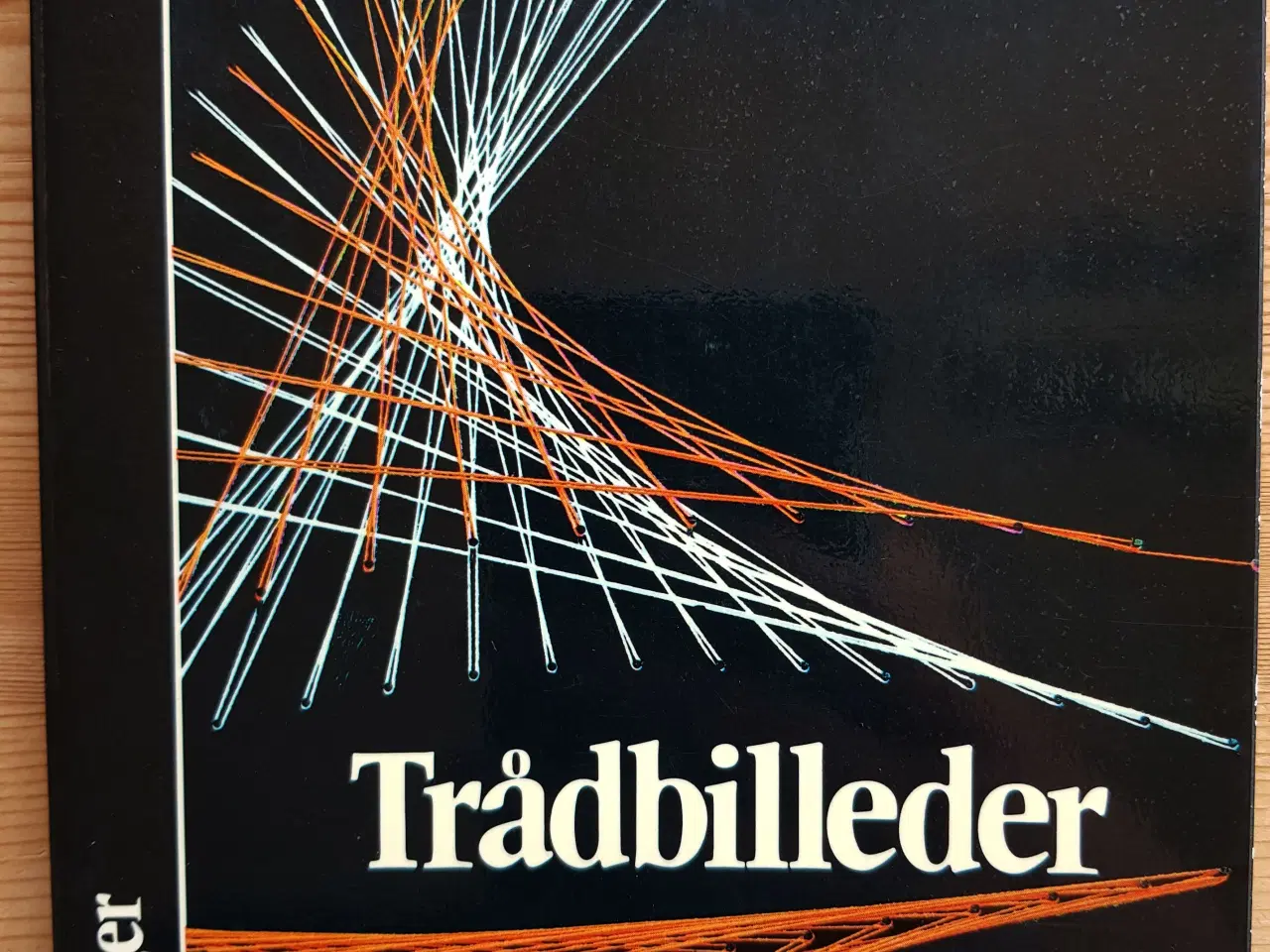 Billede 13 - Spændende danske tekstilbøger