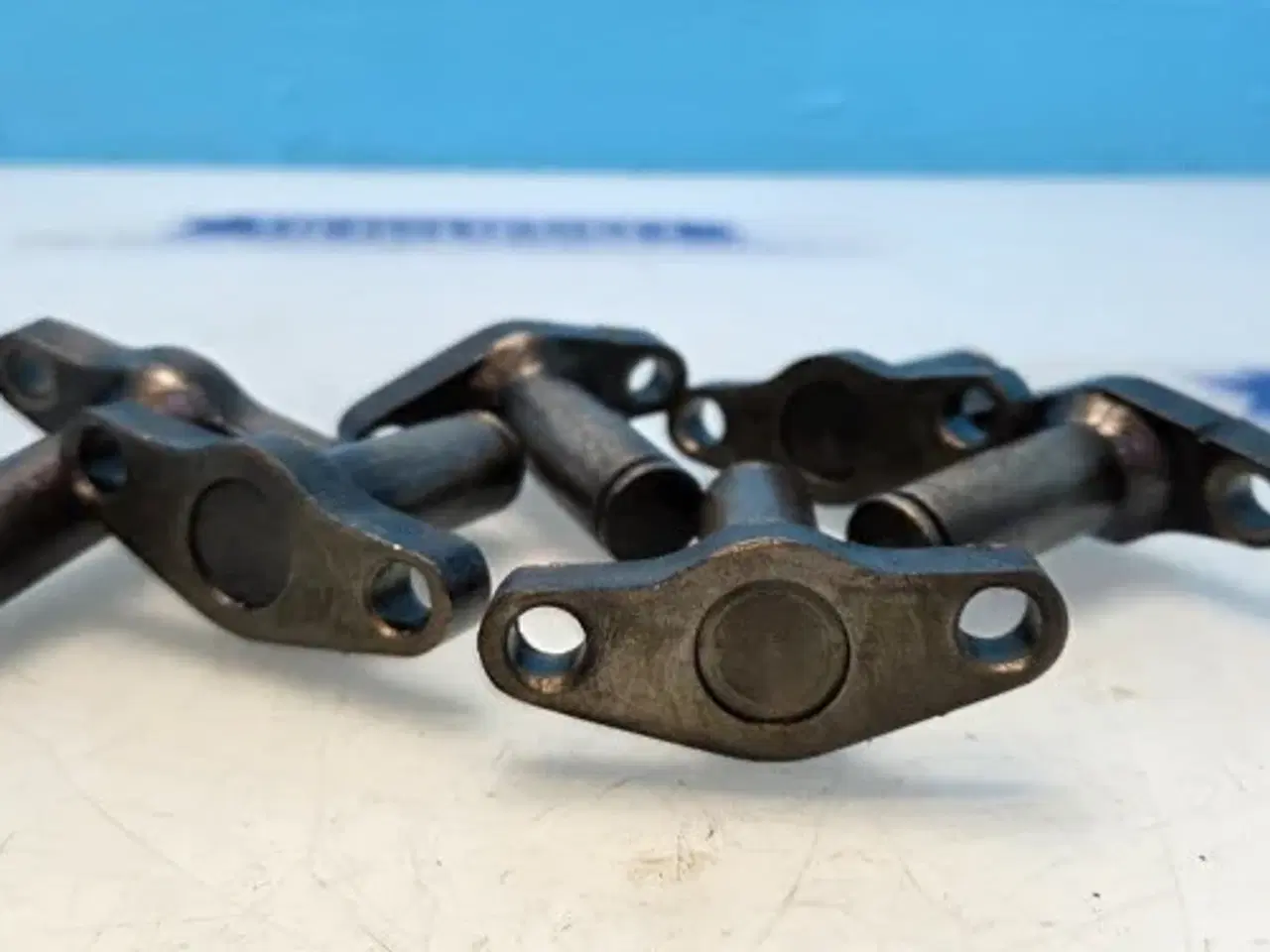 Billede 9 - Iveco F3AE0684D Afstandsstykke 504001460  6Stk