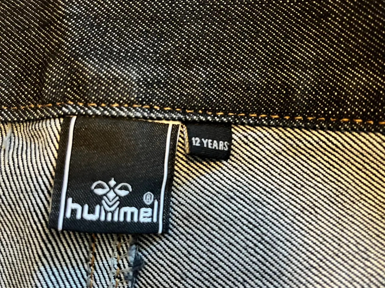 Billede 5 - Cowboybukser fra Hummel