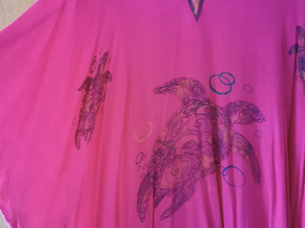 Billede 1 - Strandkjole, pink, løs og behagelig 
