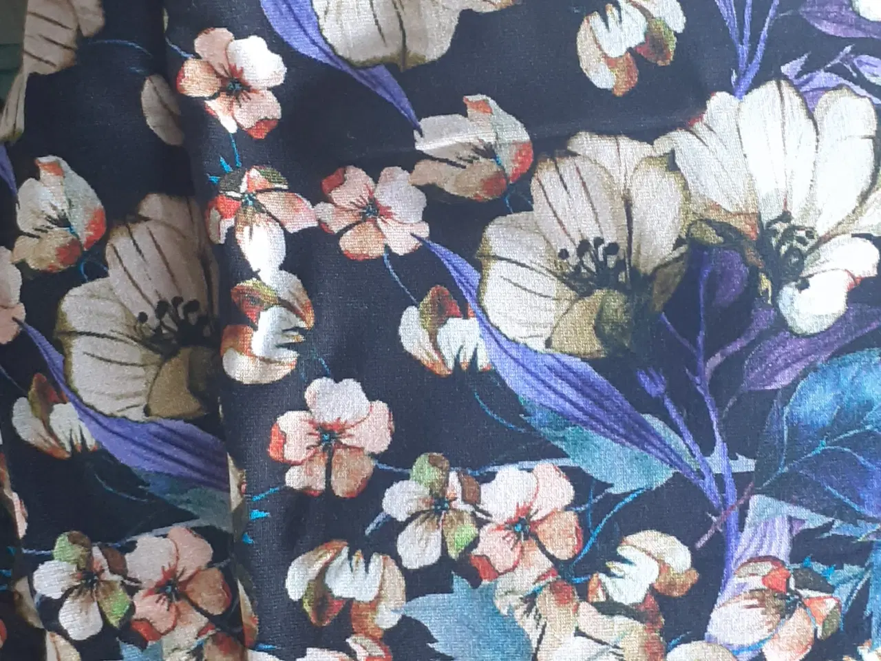 Billede 6 - Mærkevarer på Agerskov Kræmmermarked 