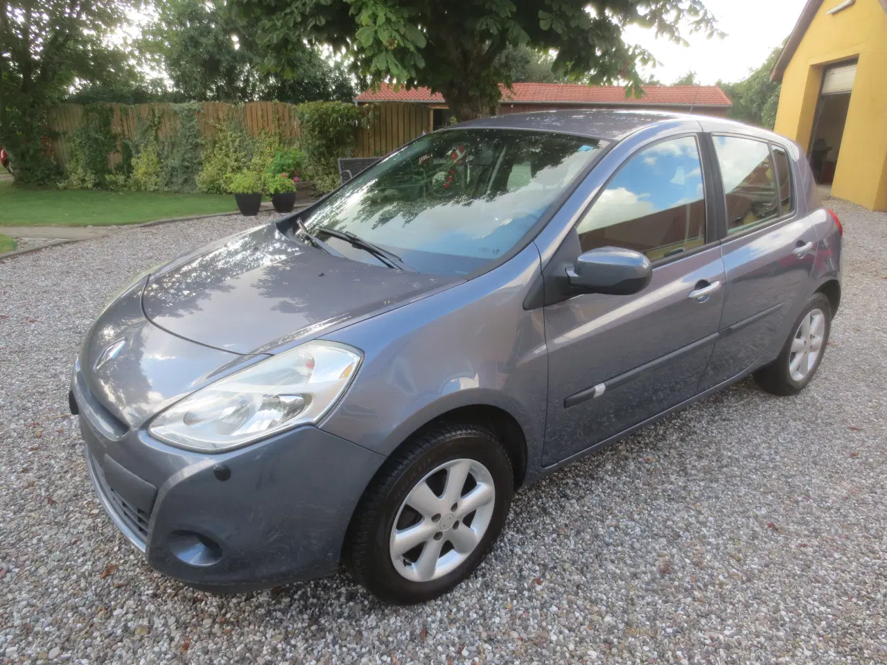 Billede 1 - Renault Clio 1.5 DCi Nysynet. 